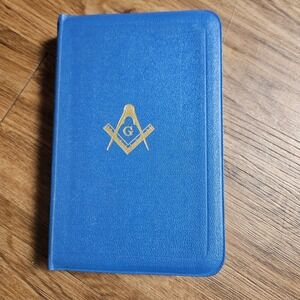 Holy Bible KJV Holman Masonic Edition 1957 Gold Gilt Temple Illustrated Vintage